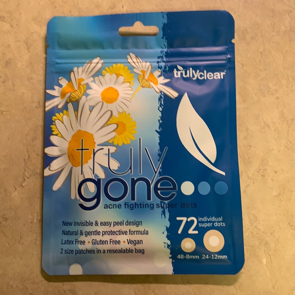 Truly Clear acne fighting dots